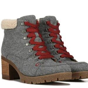🆕KORKS Evie Lug Sole Wool Bootie Boot 8.5 Gray